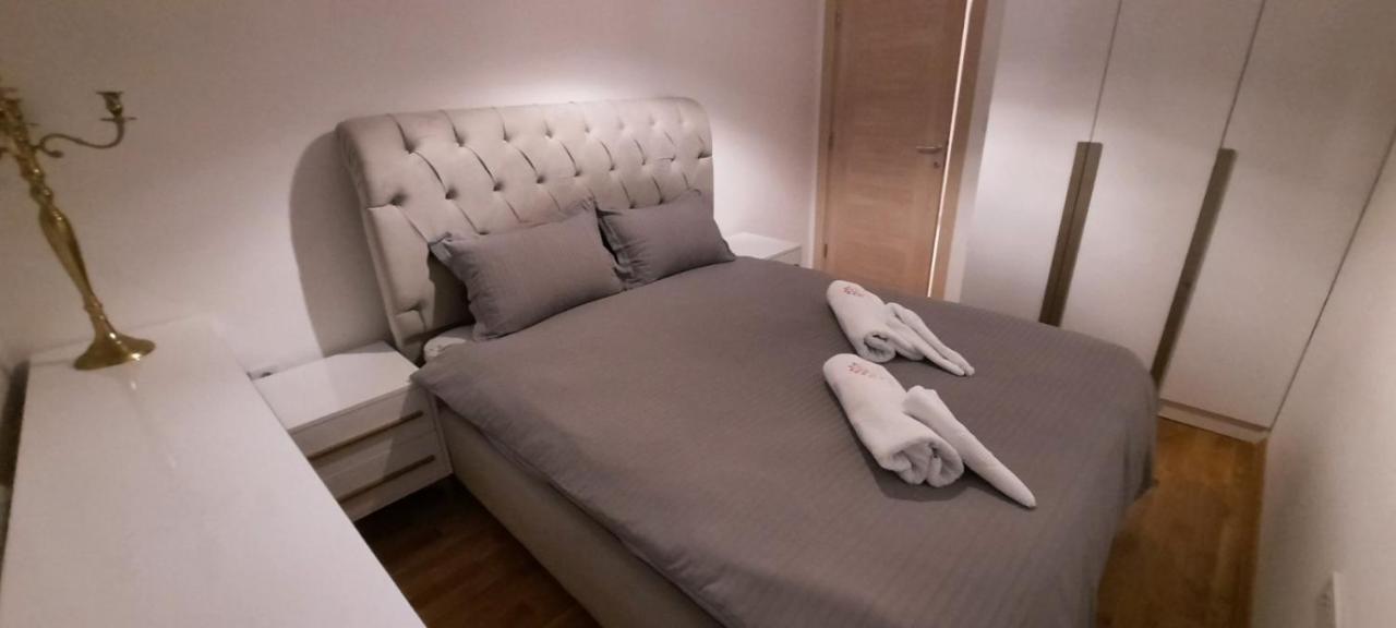 Luxury Apartment Iva II Skopje Exteriör bild