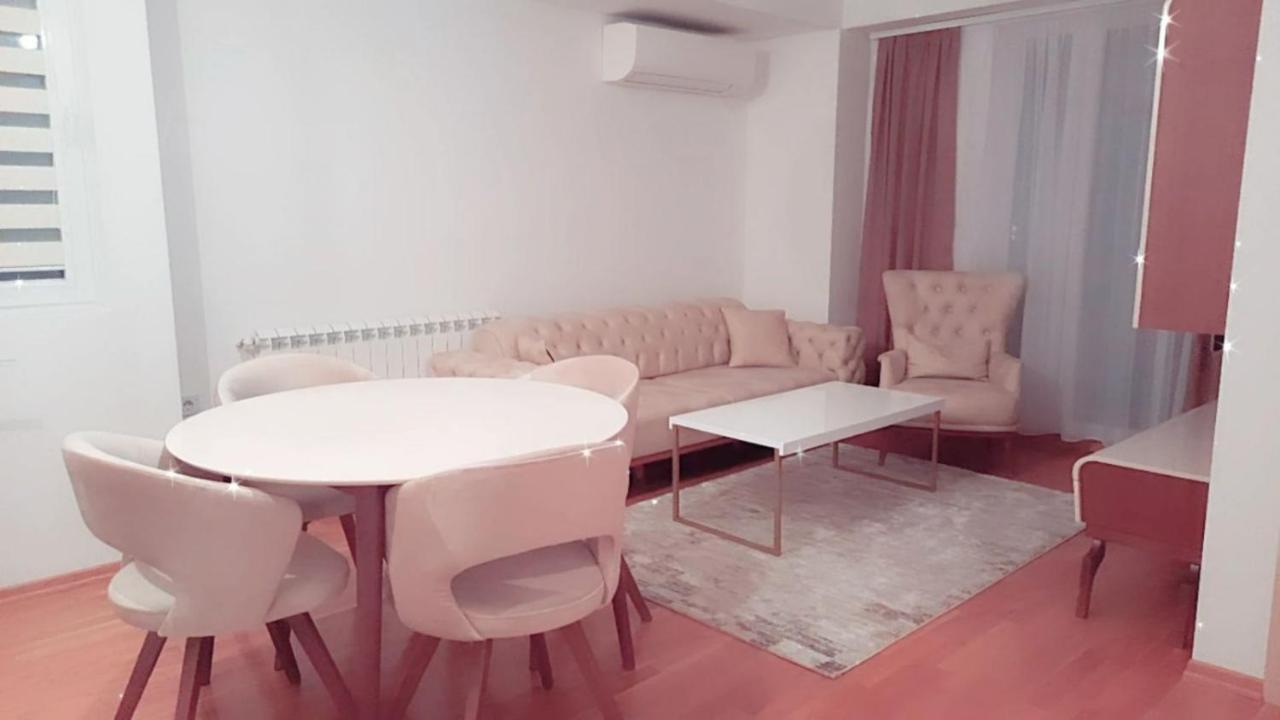 Luxury Apartment Iva II Skopje Exteriör bild