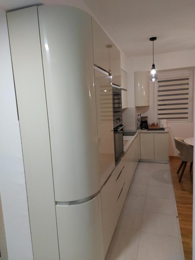 Luxury Apartment Iva II Skopje Exteriör bild